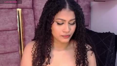 LAURA online show from 11.05.25