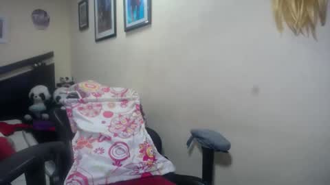 melany online show from 02.19.25