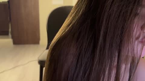 Adel online show from 12.06.24