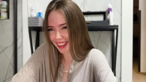 Adel online show from 02.06.25