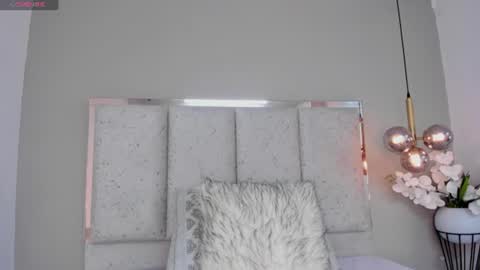 Snapshot of meli_mell chatting on 07.12.26 Meli online show from 07.12.26