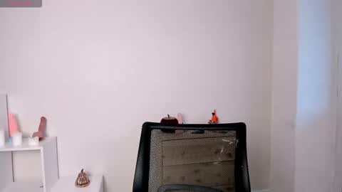 Snapshot of melinamonroe chatting on 11.08.25 My name is Melina online show from 11.08.25