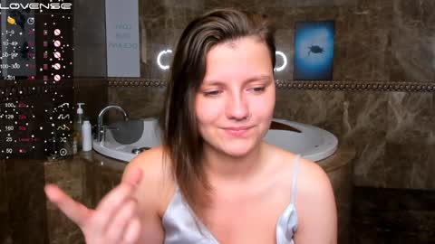 Snapshot of melindat chatting on 02.05.25 Melinda online show from 02.05.25