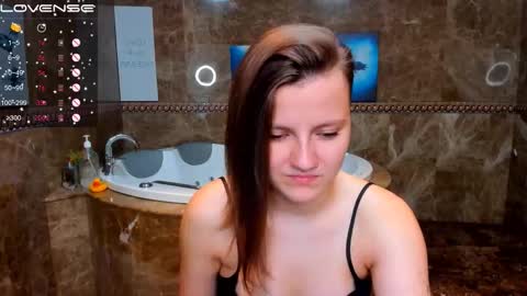 Snapshot of melindat chatting on 09.14.25 Melinda online show from 09.14.25