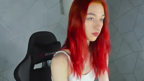 Snapshot of melisa_cox chatting on 10.02.25 Melisa online show from 10.02.25