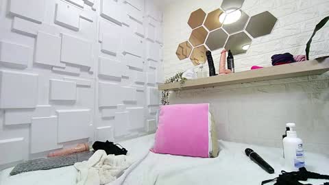 Snapshot of melisa_garcia chatting on 01.27.25 Melissa online show from 01.27.25