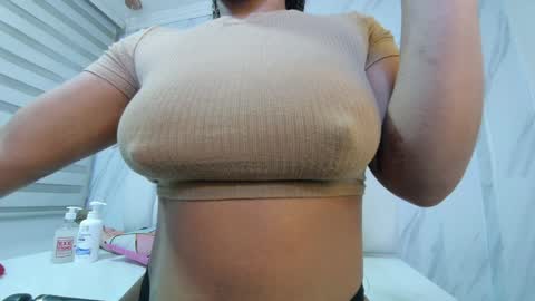 Snapshot of melisa_garcia chatting on 02.08.25 Melissa online show from 02.08.25