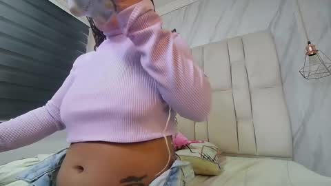 Snapshot of melisa_garcia chatting on 02.15.25 Melissa online show from 02.15.25