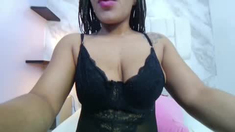 Snapshot of melisa_garcia chatting on 03.12.25 Melissa online show from 03.12.25