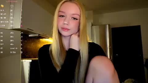 Mel or Lissa 3 Welcome here online show from 08.03.26