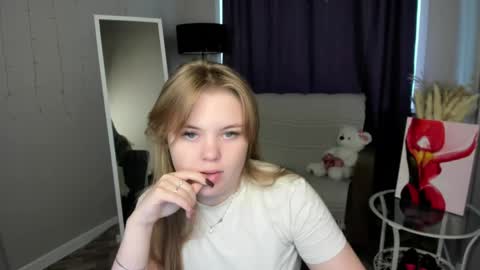 Sophia online show from 05.13.26