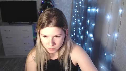 Melissa  Ray online show from 01.10.25