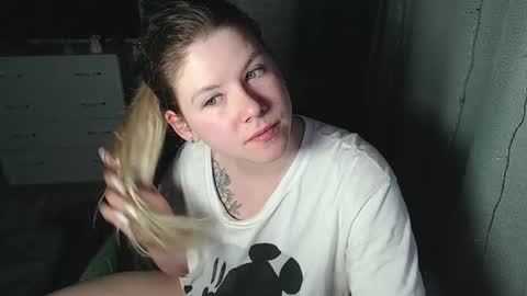 Melissa  Ray online show from 01.26.25