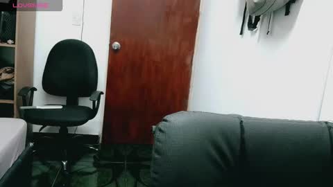 Snapshot of melissa_and_dany chatting on 09.28.25 Melissas Corner online show from 09.28.25