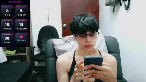 Snapshot of melissa_and_dany chatting on 10.06.25 Melissas Corner online show from 10.06.25