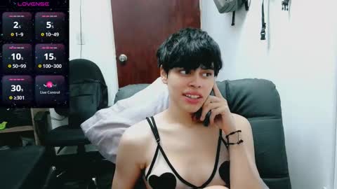 Snapshot of melissa_and_dany chatting on 10.08.25 Melissas Corner online show from 10.08.25