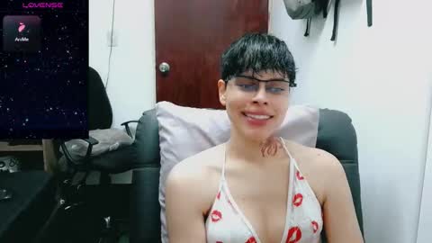 Snapshot of melissa_and_dany chatting on 10.18.25 Melissas Corner online show from 10.18.25