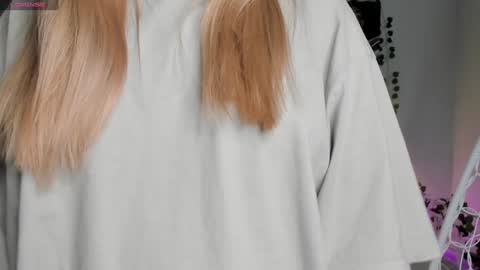 Melissa HOT CONTENT HERE  online show from 12.22.24