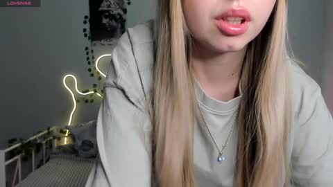 Melissa HOT CONTENT HERE  online show from 12.23.24