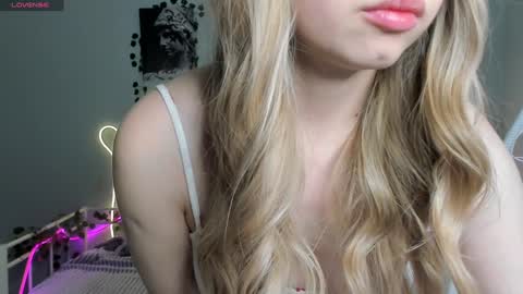 Melissa HOT CONTENT HERE  online show from 01.24.25