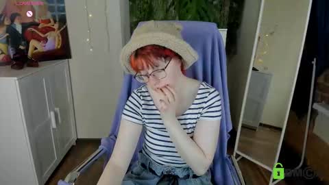 Snapshot of melissa_wells chatting on 11.12.25 Melissa online show from 11.12.25