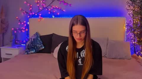 MelissaCrayzy online show from 11.27.25