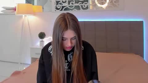 Snapshot of melissacrayzy chatting on 04.28.26 MelissaCrayzy online show from 04.28.26