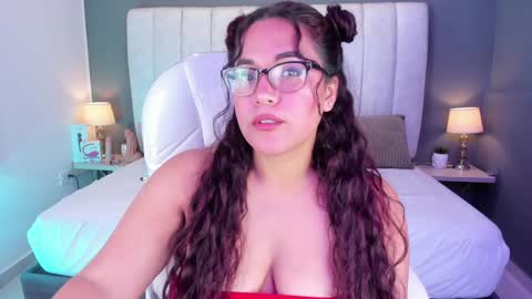 M E L I S S A  online show from 12.20.24