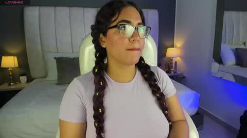 M E L I S S A  online show from 01.08.25