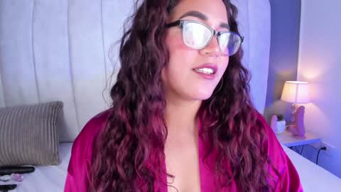 M E L I S S A  online show from 01.20.25