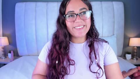 M E L I S S A  online show from 02.04.25