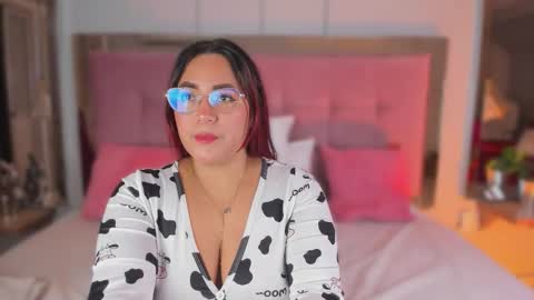 M E L I S S A  online show from 01.08.26