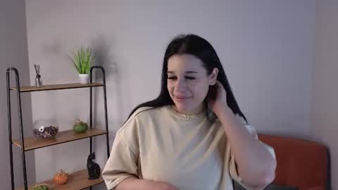 Snapshot of melissalong chatting on 07.17.26 Sofi online show from 07.17.26