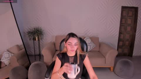 Call me Meli online show from 01.15.25
