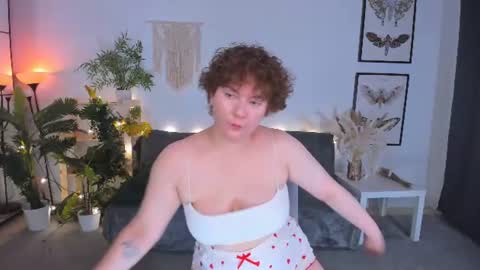 Snapshot of melittastorrie chatting on 07.28.26 Melitta online show from 07.28.26