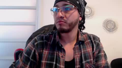 Snapshot of melkkor chatting on 03.26.26 Melkkor Independient Model online show from 03.26.26