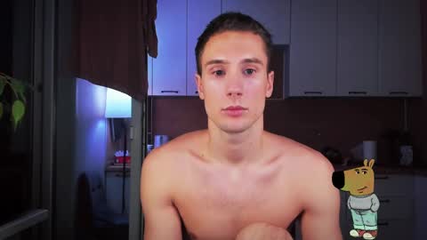 Snapshot of mell0wme chatting on 12.08.24 Mello online show from 12.08.24