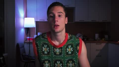 Snapshot of mell0wme chatting on 12.10.24 Mello online show from 12.10.24