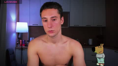 Snapshot of mell0wme chatting on 12.22.24 Mello online show from 12.22.24