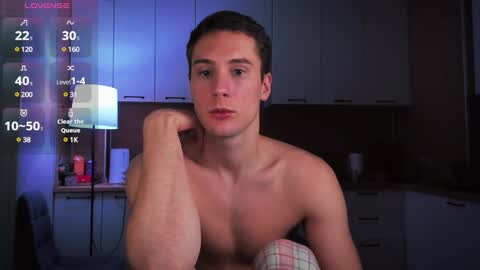 Snapshot of mell0wme chatting on 12.25.24 Mello online show from 12.25.24