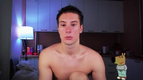 Snapshot of mell0wme chatting on 01.02.25 Mello online show from 01.02.25