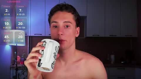 Snapshot of mell0wme chatting on 01.17.25 Mello online show from 01.17.25