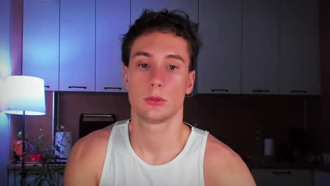 Snapshot of mell0wme chatting on 01.19.25 Mello online show from 01.19.25