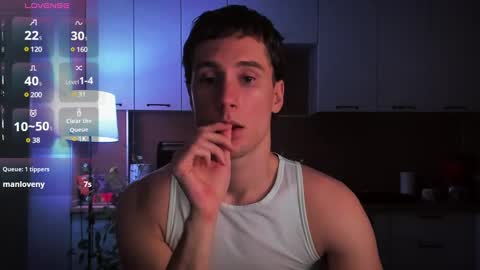 Snapshot of mell0wme chatting on 01.25.25 Mello online show from 01.25.25