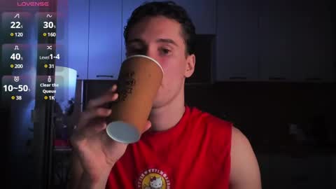 Snapshot of mell0wme chatting on 01.28.25 Mello online show from 01.28.25