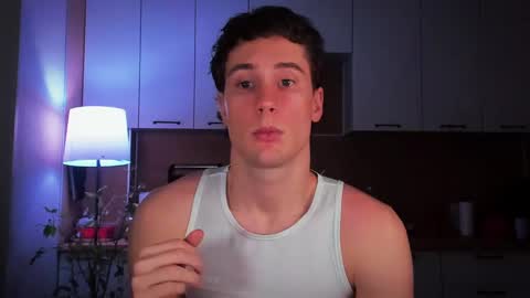 Snapshot of mell0wme chatting on 02.02.25 Mello online show from 02.02.25