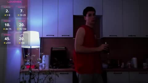 Snapshot of mell0wme chatting on 02.05.25 Mello online show from 02.05.25