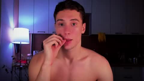 Snapshot of mell0wme chatting on 02.10.25 Mello online show from 02.10.25