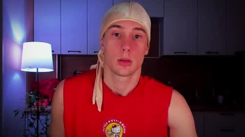 Snapshot of mell0wme chatting on 02.23.25 Mello online show from 02.23.25