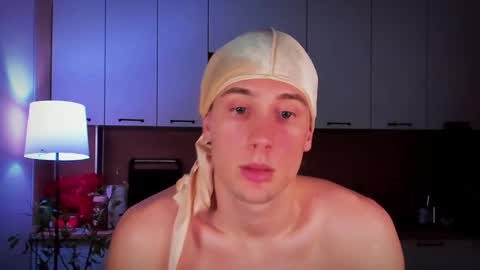 Snapshot of mell0wme chatting on 02.23.25 Mello online show from 02.23.25